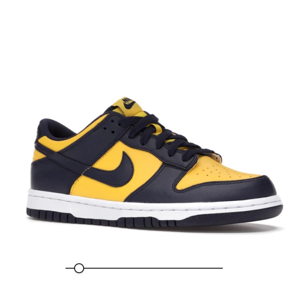 Nike dunk low “Michigan” navy & yellow